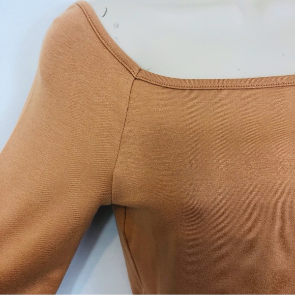 NWT Gap Modern T Carmel Tan - Picture 5 of 16